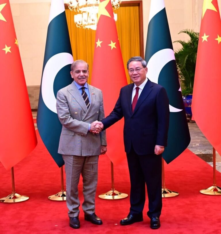 Pakistan, China vow to safeguard CPEC, ensure timely project completion