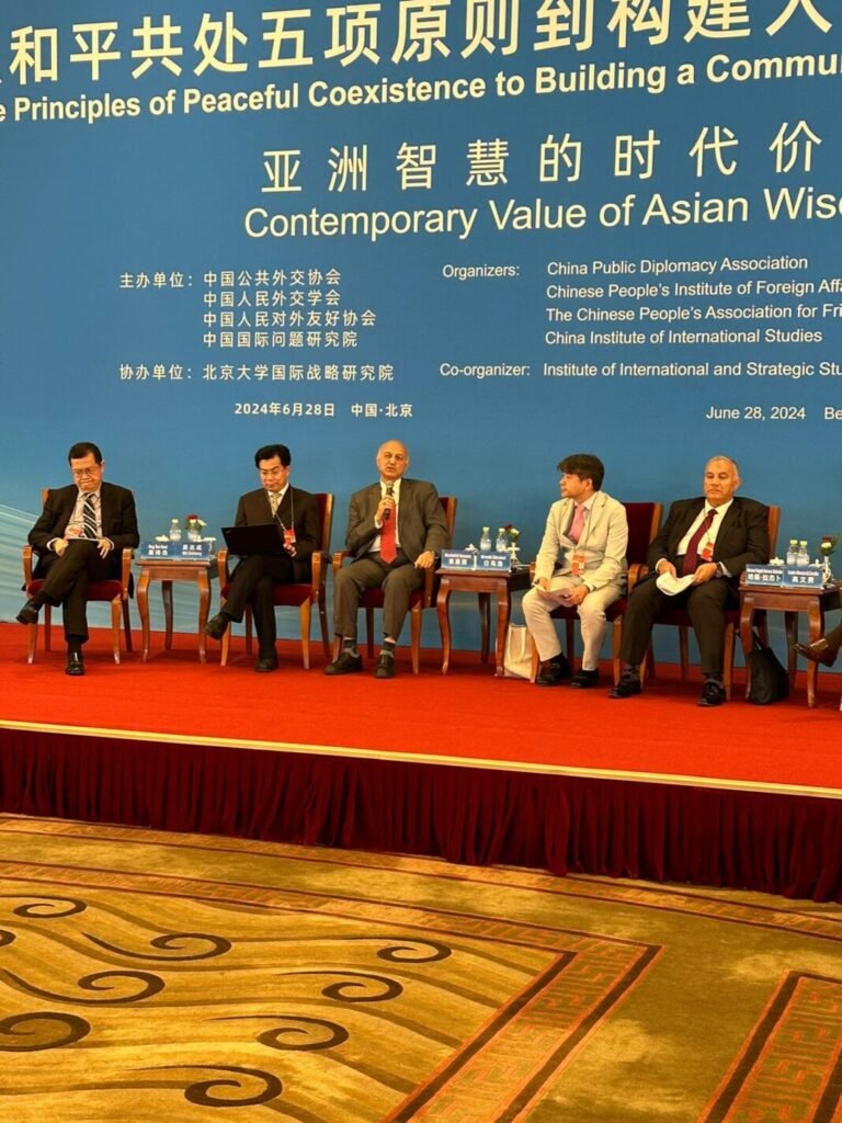 Mushahid Hussain praises China for leading a new global order