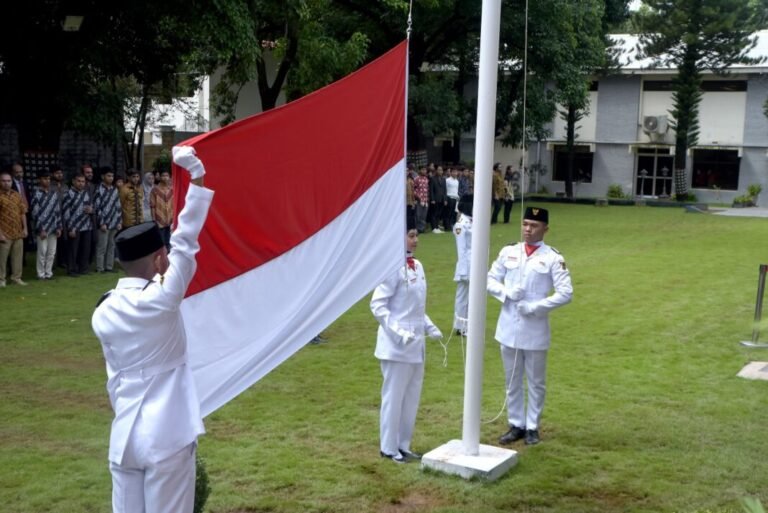 Indonesian embassy in Pakistan marks 79th independence day with flag hoisting ceremony