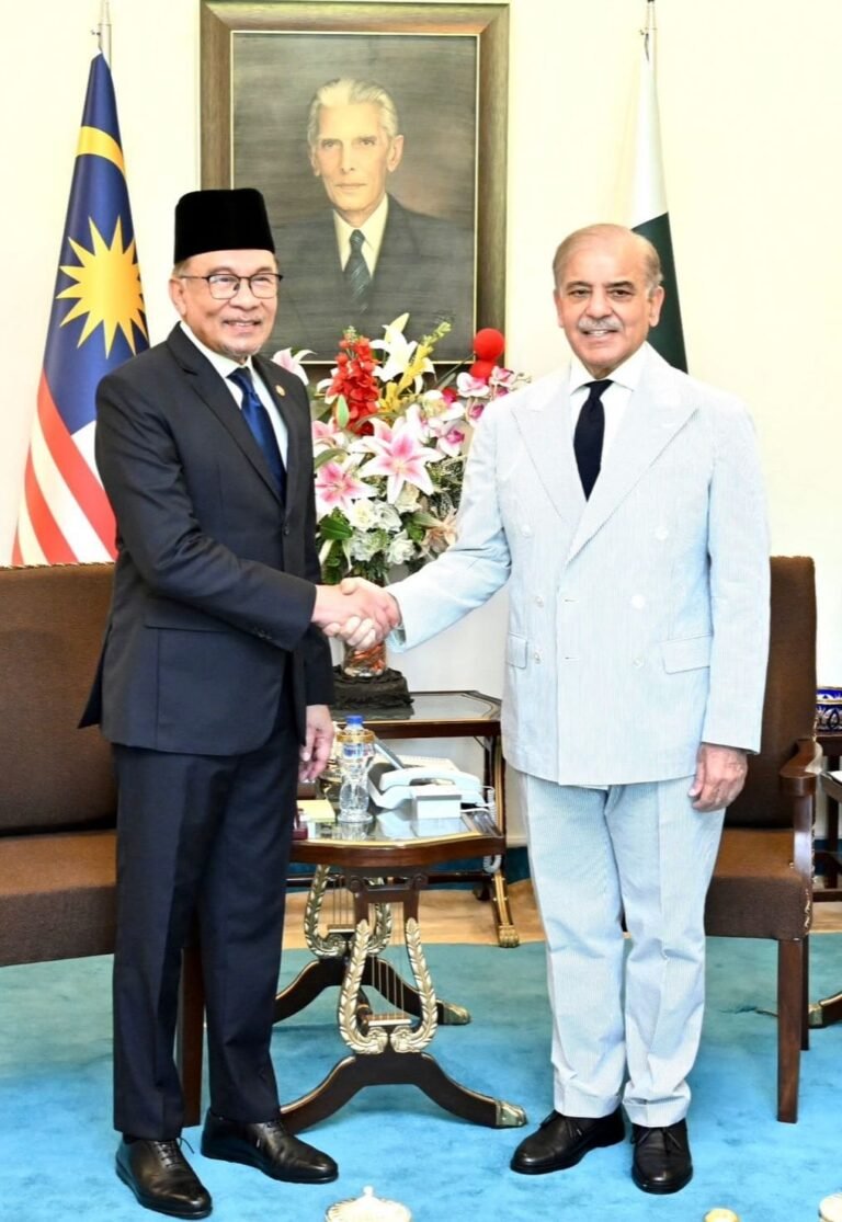 PM Shehbaz & PM Anwar Ibrahim discuss enhanced cooperation and ASEAN engagement