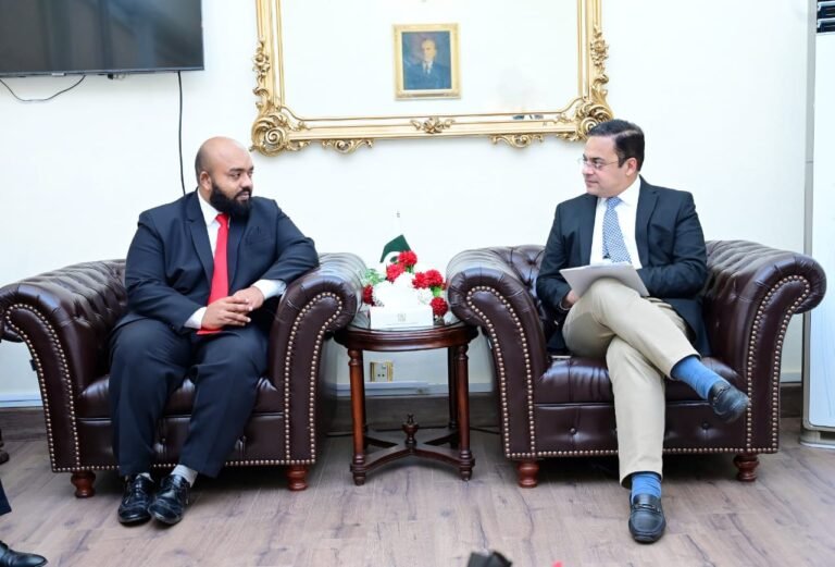 Pakistan, Maldives agree on joint working groups in tourism, trade and investment sector
