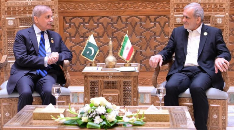 Pakistan and Iran vow to strengthen ties in trade, energy, and security
