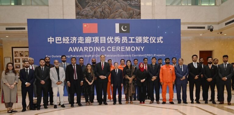 Chinese Embassy hosts ceremony honoring 43 CРЕС achievers
